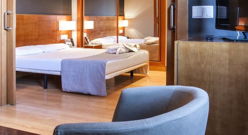 Zenit Logrono Hotell Exteriör bild