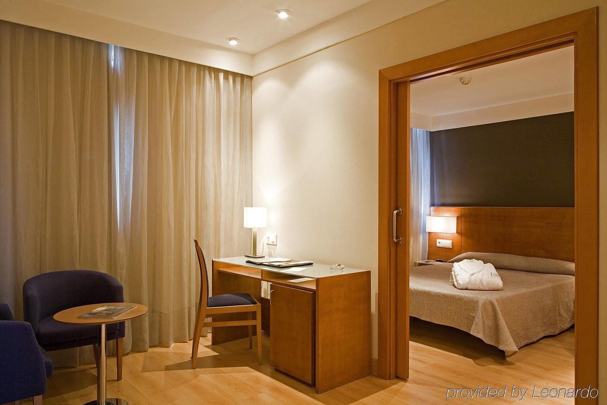 Zenit Logrono Hotell Exteriör bild